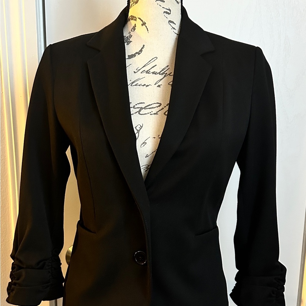 Elegant Black Women's Blazer